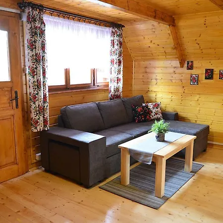 Drewniany Camila Ryczow